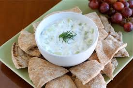Dip tzatz comen, Dip tzatz cocinando, Dip tzatz receta