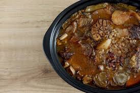 cholent receta, cholent cocinar, cholent