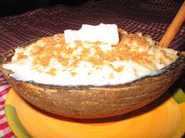 preparando Arroz Coco, Arroz Coco elaboran, Arroz Coco elaborando