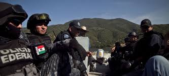 Muere policía buzo, Higinio Flores Policía Federal, búsqueda de los 43