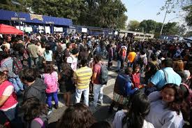 UAM desalojada por amenaza, desalojan alumnos de UNAM, amenaza bomba en UNAM