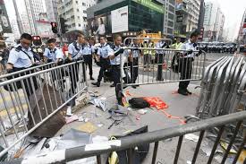 policía desmantela hong kong, policía arresta líderes hongkong, desalojan activistas hong kong