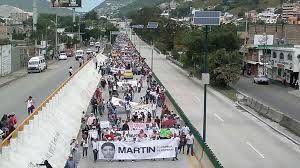 Marchan por Lucio Cabañas, Lucio Cabañas marcha, marcha en autopista del sol