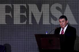 femsa comprara farmacias, femsa compra farmacias chilenas, femsa compra farmacias